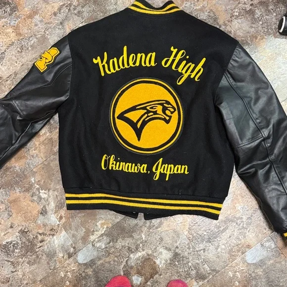 Black and Yellow Varsity Jacket with Leather Sleeves 2001. Men’s L - Picture 7 of 11